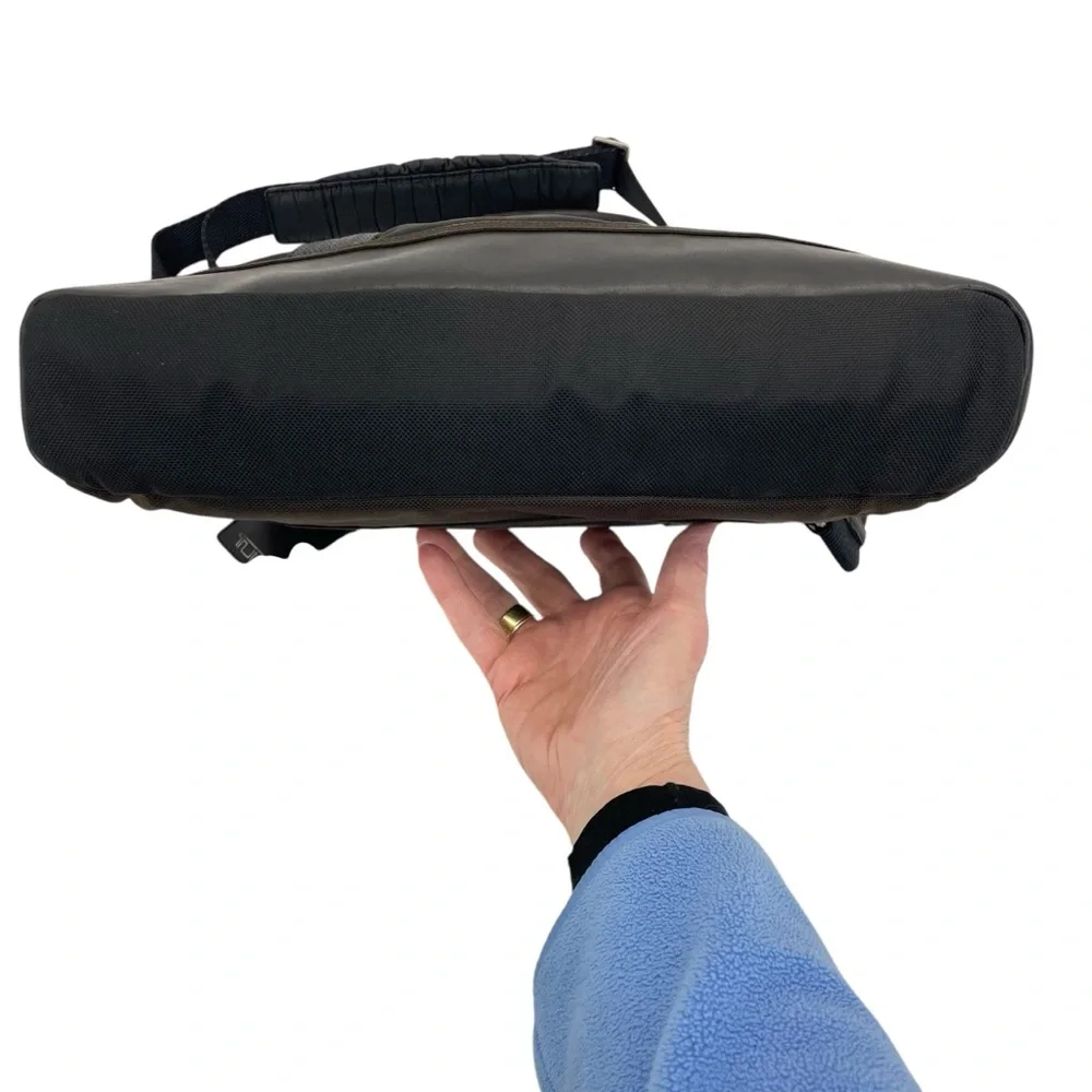 Tumi Organizer Brief Portfolio Brown - Picture 8 of 16